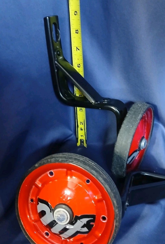 Boys Bicycle Training Wheels With Hardware