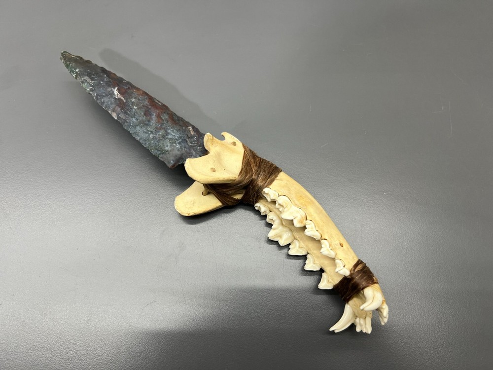 VINTAGE PRIMITIVE KNIFE - HUNTING - UNKNOWN ORIGIN