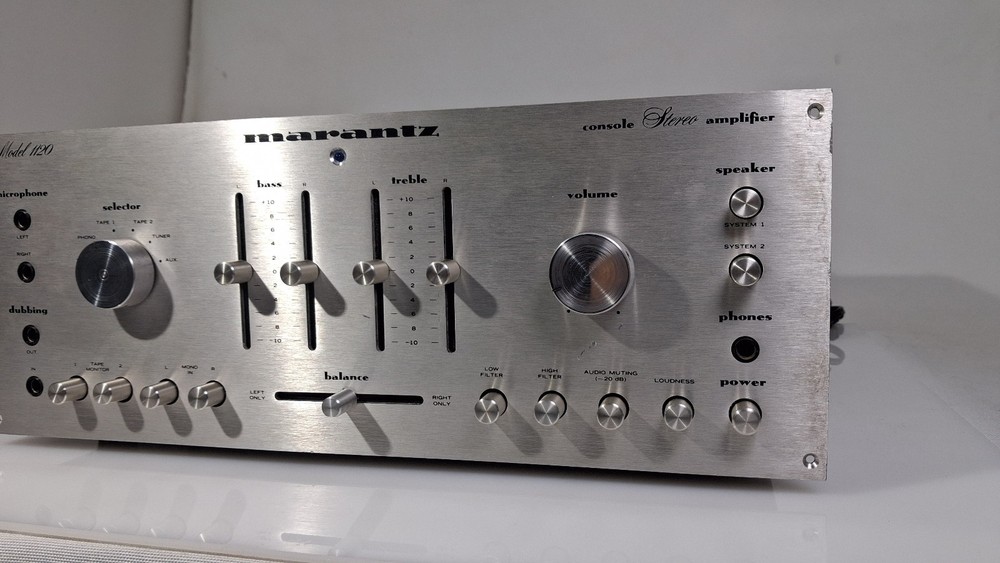 Marantz 1120 Console Stereo Amplifier