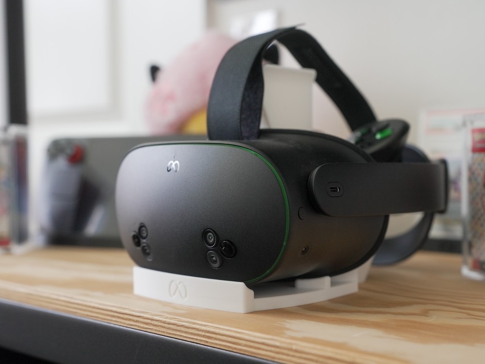 Meta Quest 3 VR Headset Stand
