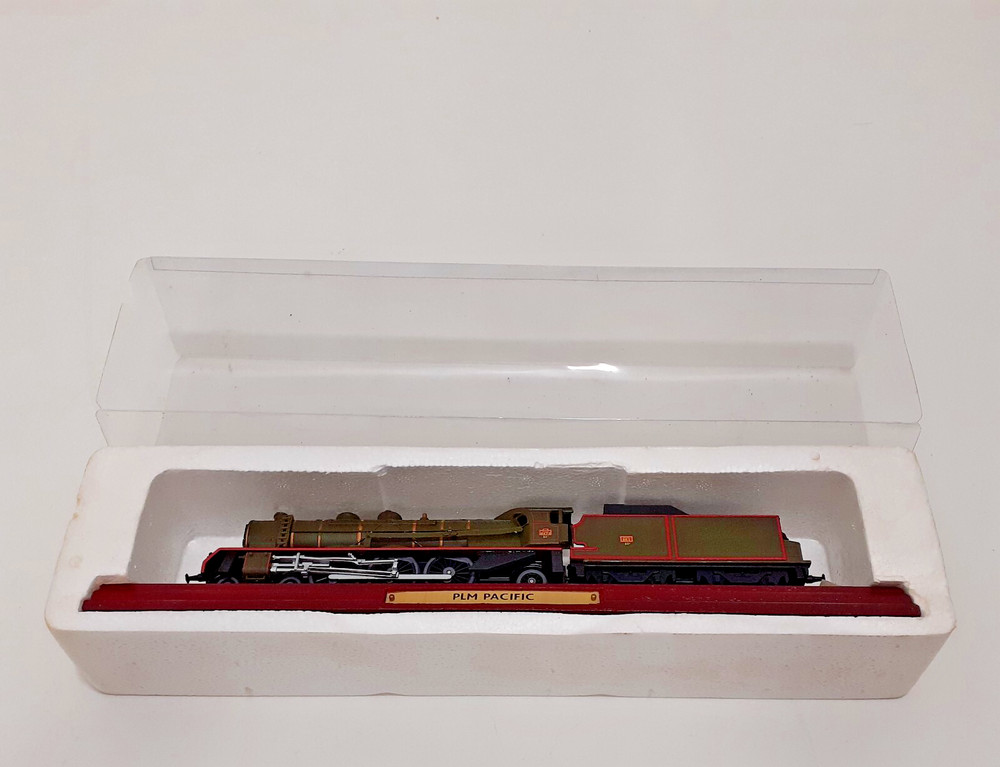 Atlas Editions PLM Pacific on plinth