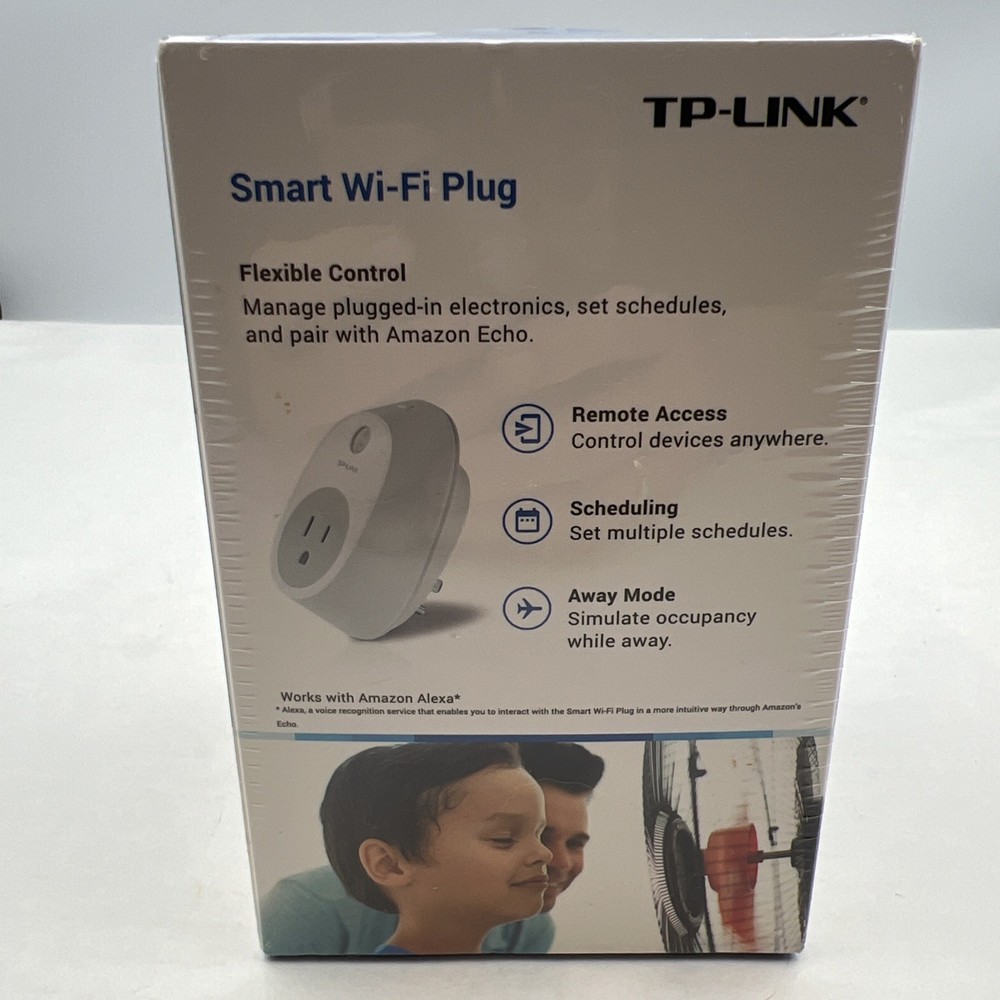TP-Link - HS100 - Smart WiFi Plug - New Sealed