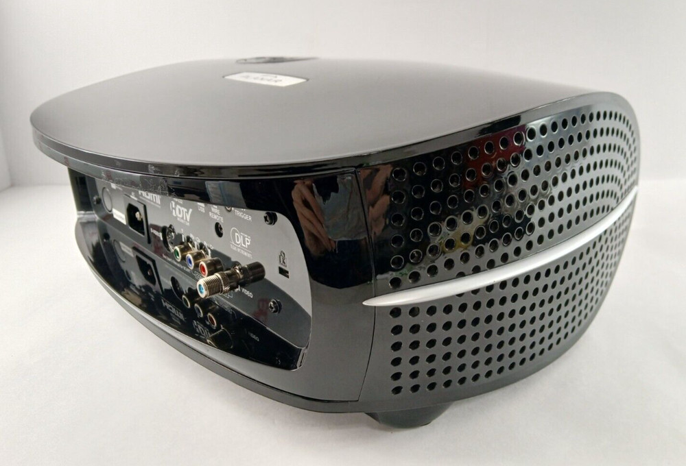 Planar HD 720p Multimedia Projector + Remote & Lamp! HDMI, Component, S-Video