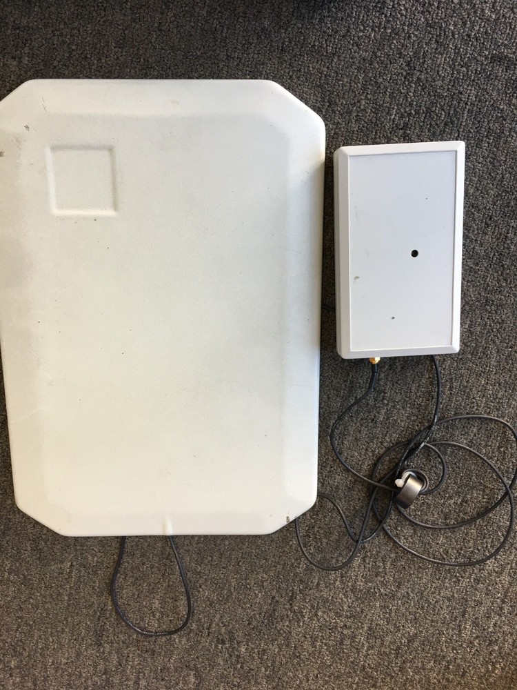 FEIG Antenna 340/240-A & ISC.MR102-USB