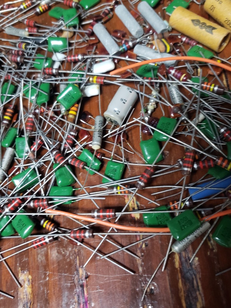 Miscellaneous Heathkit Resistors, Capacitors, & Random Parts