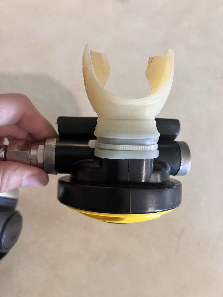US Divers Octopus Scuba Diving Regulator W/ Suunto Fusion Computer Dive Console