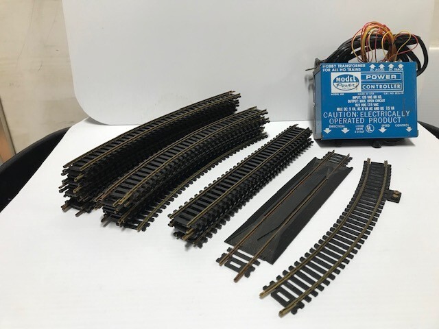 Used Model Power 8 Piece HO Train Set with Track & Power Controller