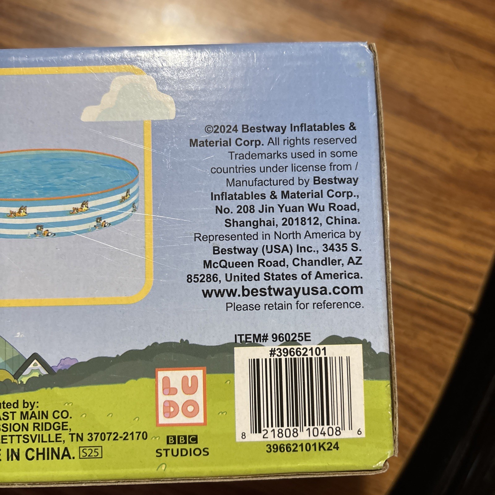 Bluey Fill 'N Fun Pool, Ages 2+, Filled Size 60" x 60" x 10", NIP