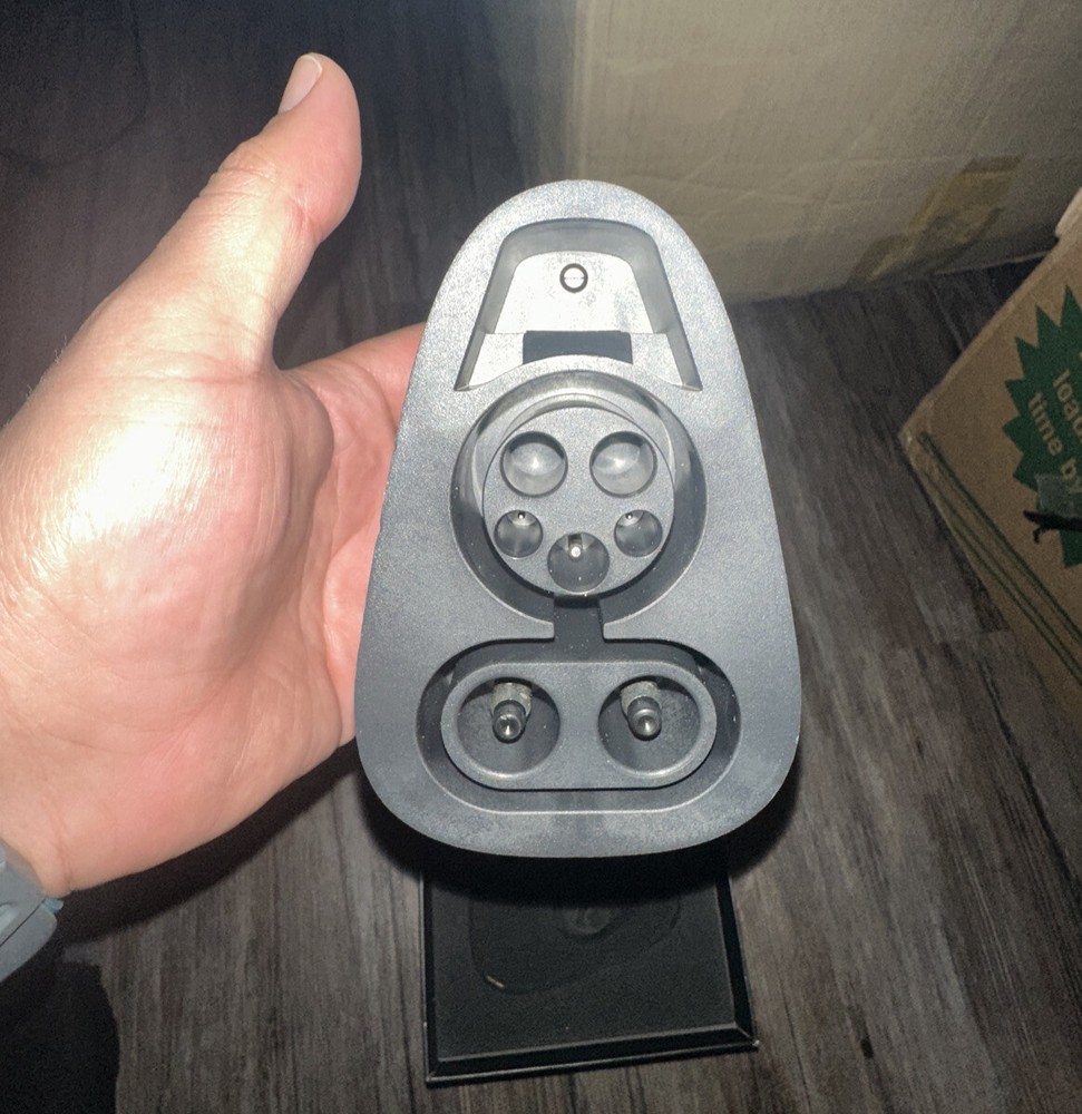 Tesla  CCS Combo 1 CCS1 Adapter