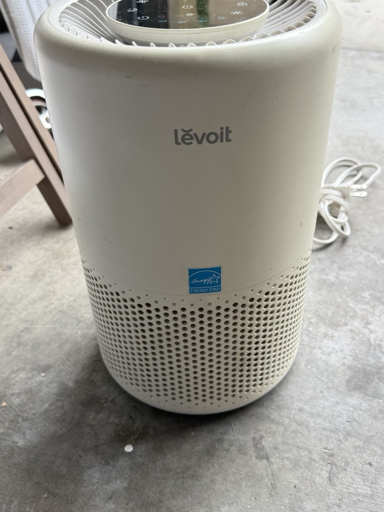 Levoit Core 200S Smart True HEPA Air Purifier - White
