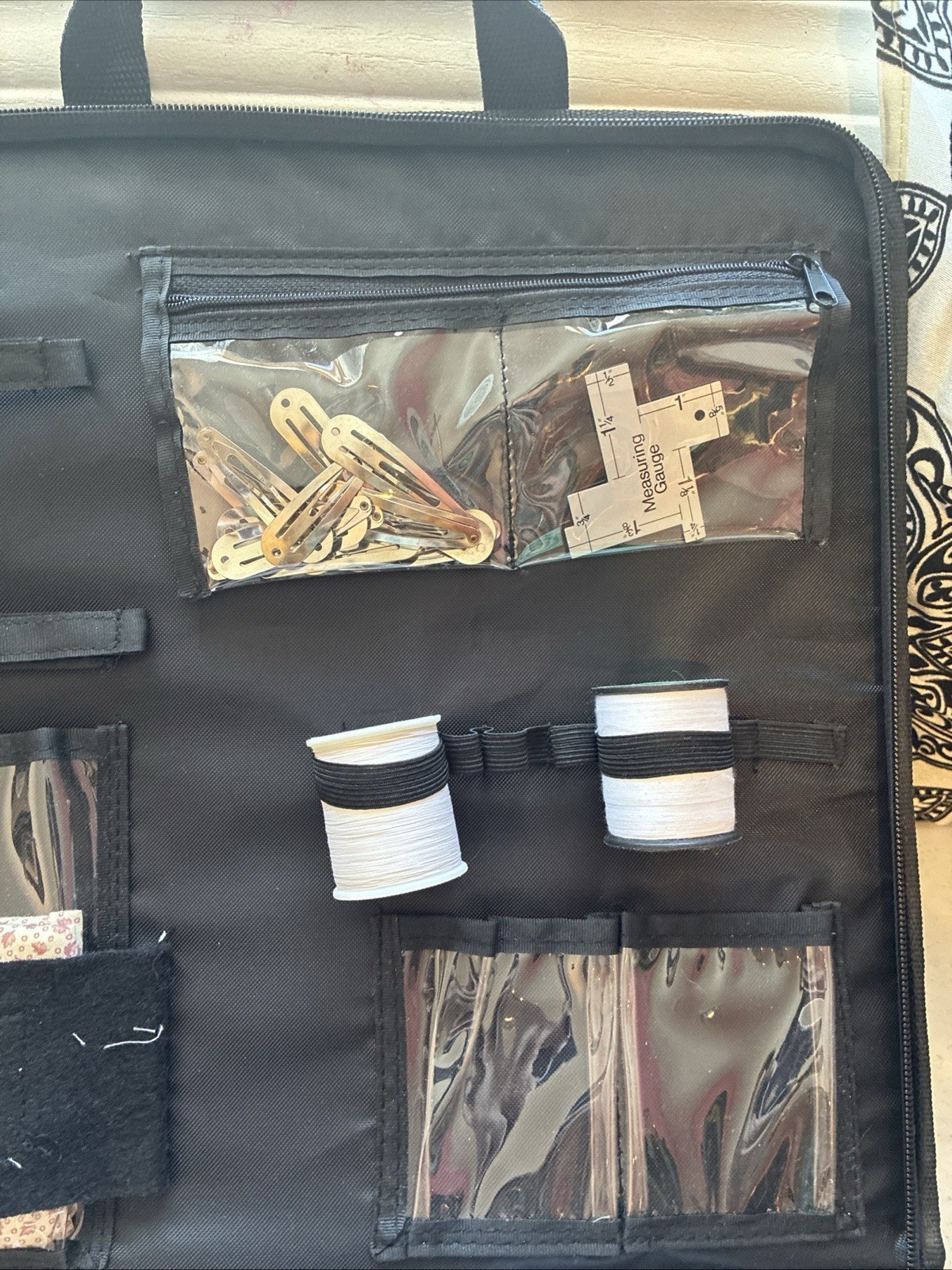 Portable Quilting Organizer Case Kit w Fabric Thread Clips Pattern