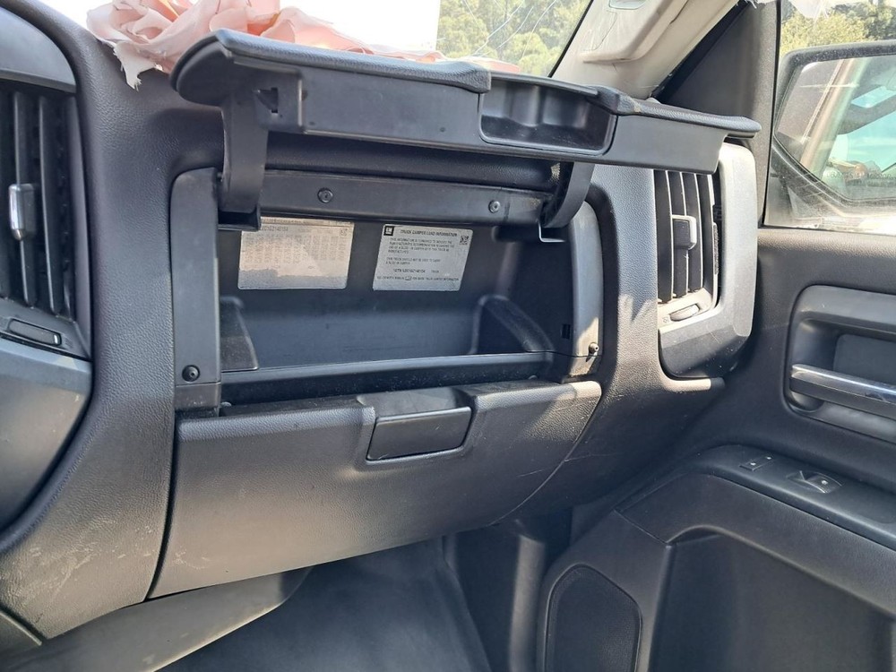 SIERRA150 2016 Glove Box 4783620