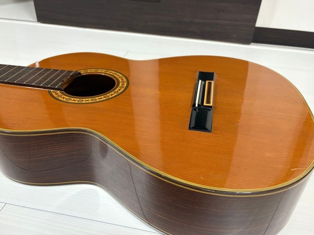 Takamine Classical Guitar Model 30 USED