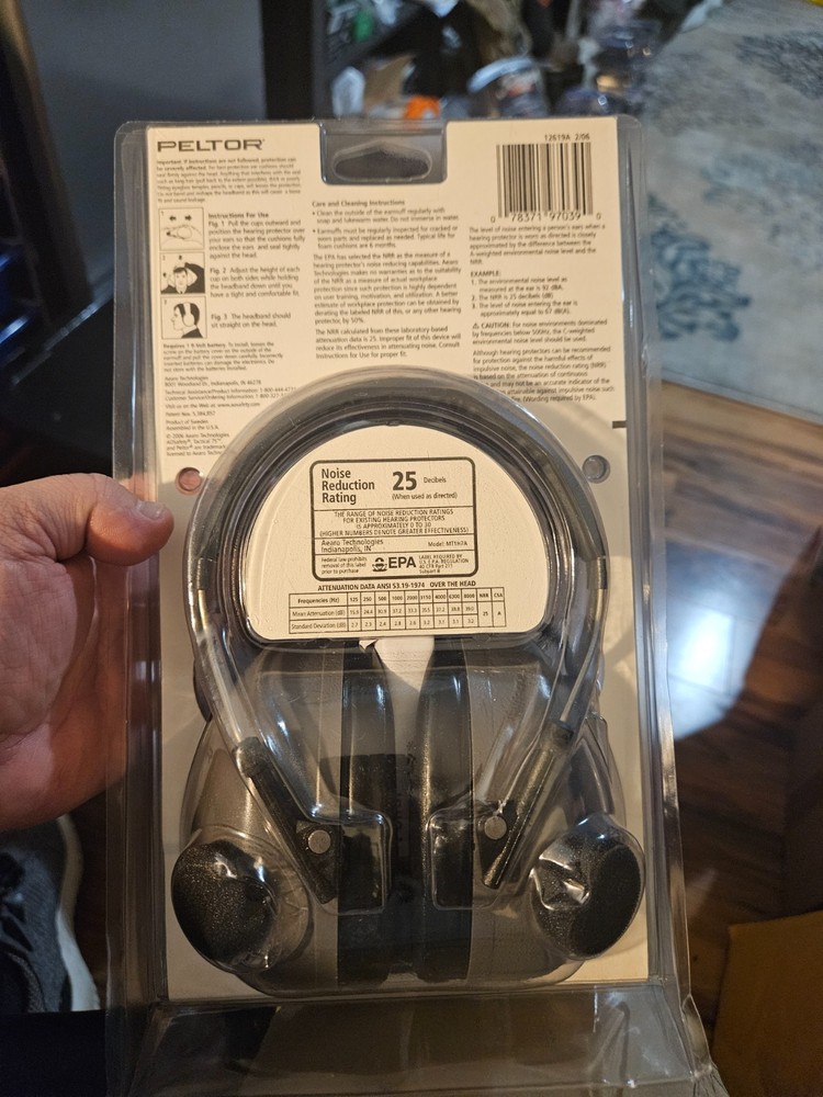 PELTOR TACTICAL 7S ELECTRONIC HEARING PROTECTOR