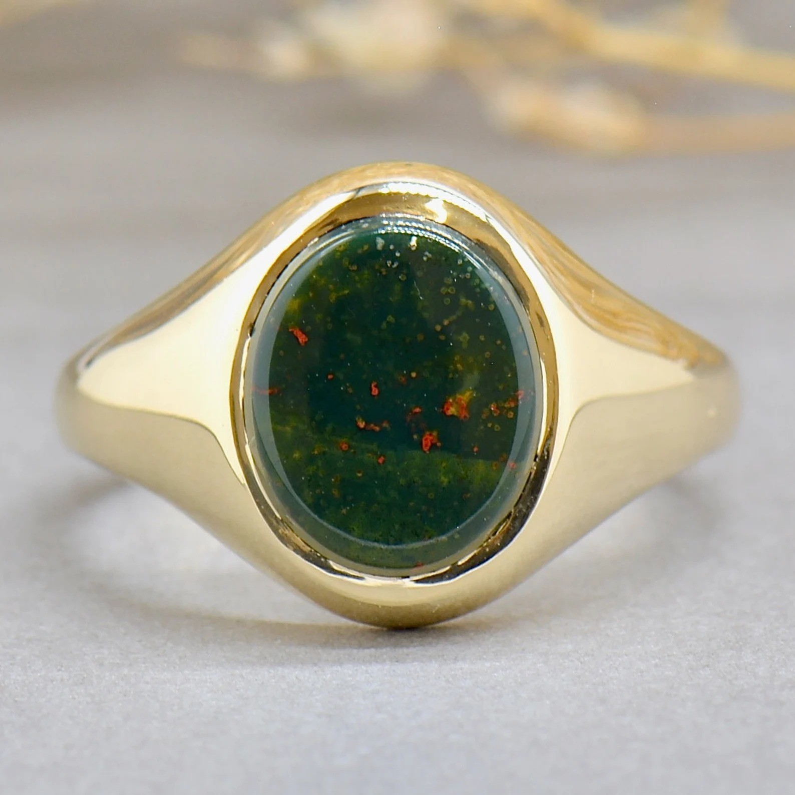 Men’s Bloodstone Ring 14K Gold Plated Oval Signet Vintage Style Gemstone Jewelry