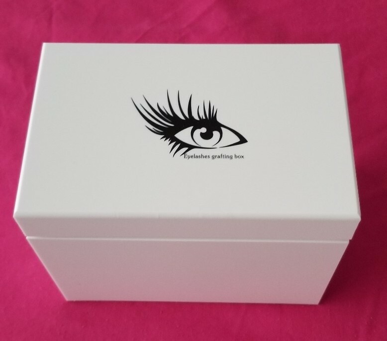 Lash box organizer