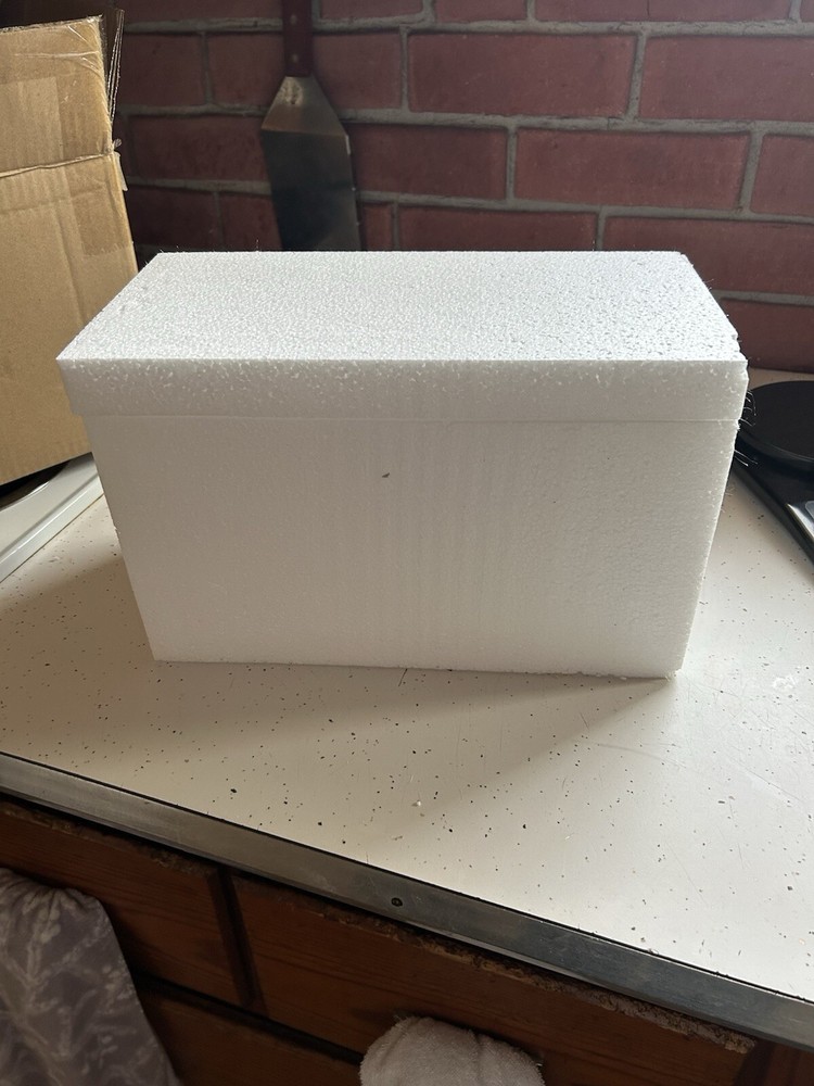 3 ball baseball holder display case
