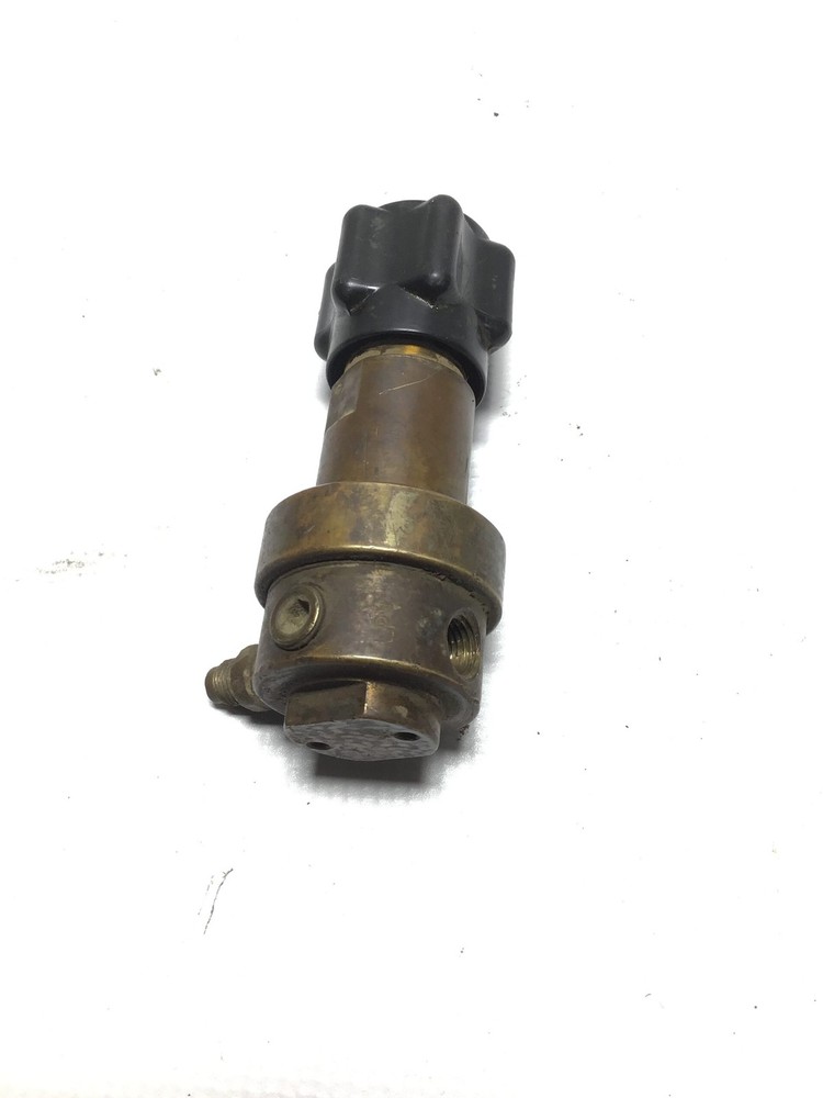 Veriflo Brass Compact Pressure Regulator