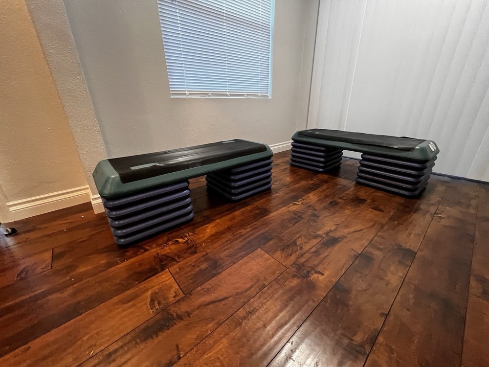 Stackable Risers Professional Aerobic 1 Step w/ 10 Risers – Commercial Grade