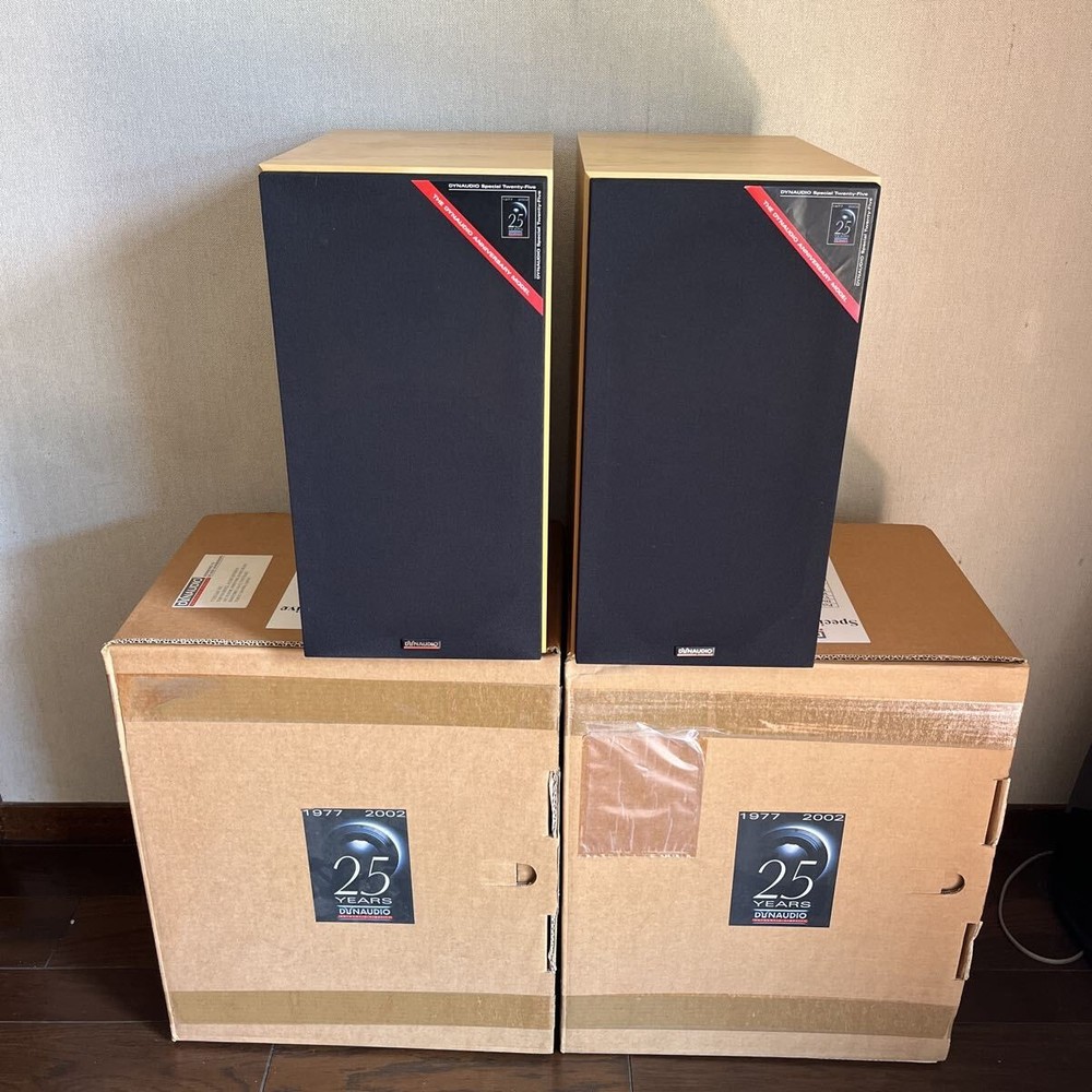 DYNAUDIO SP25 speakers