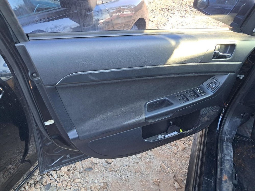 LANCERMIT 2010 Glove Box 4858262