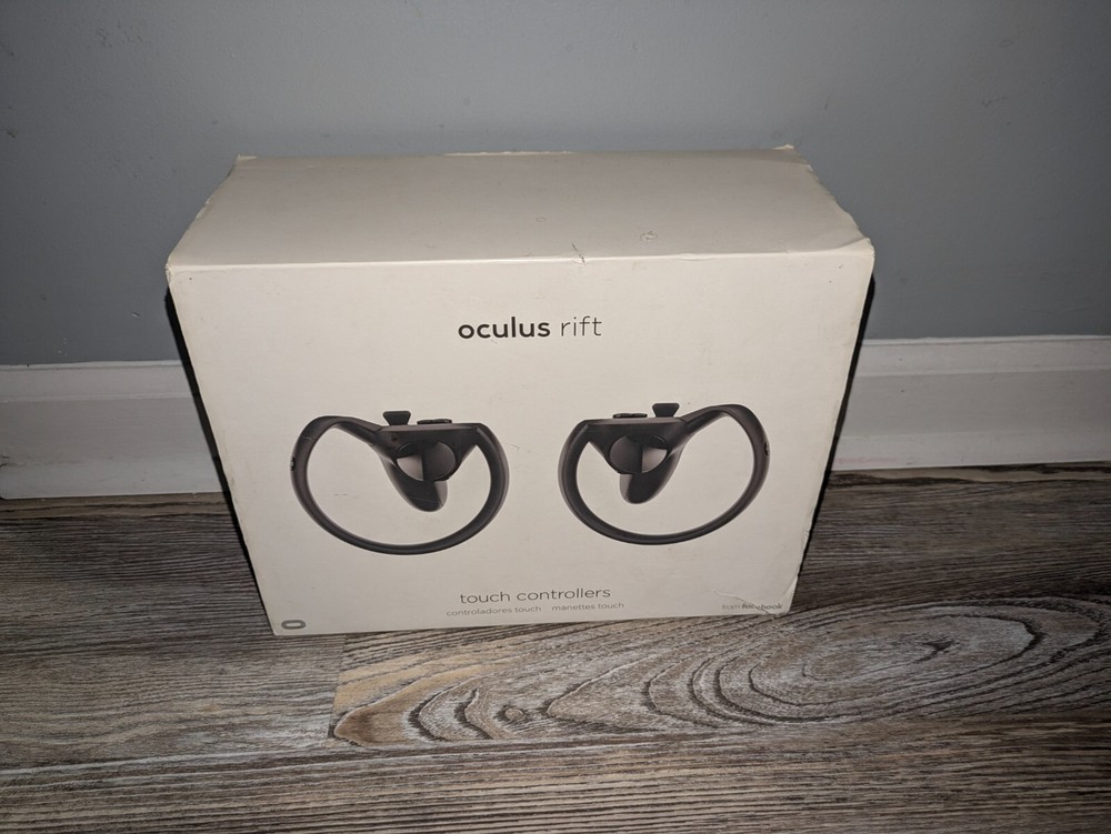 Oculus Rift CV1 - PC VR Headset - Touch Controllers - Sensors - Original Boxes