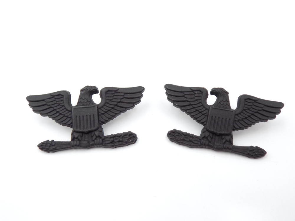 Original US Army Colonel Eagle Subdued Collar Insignia Set D-22