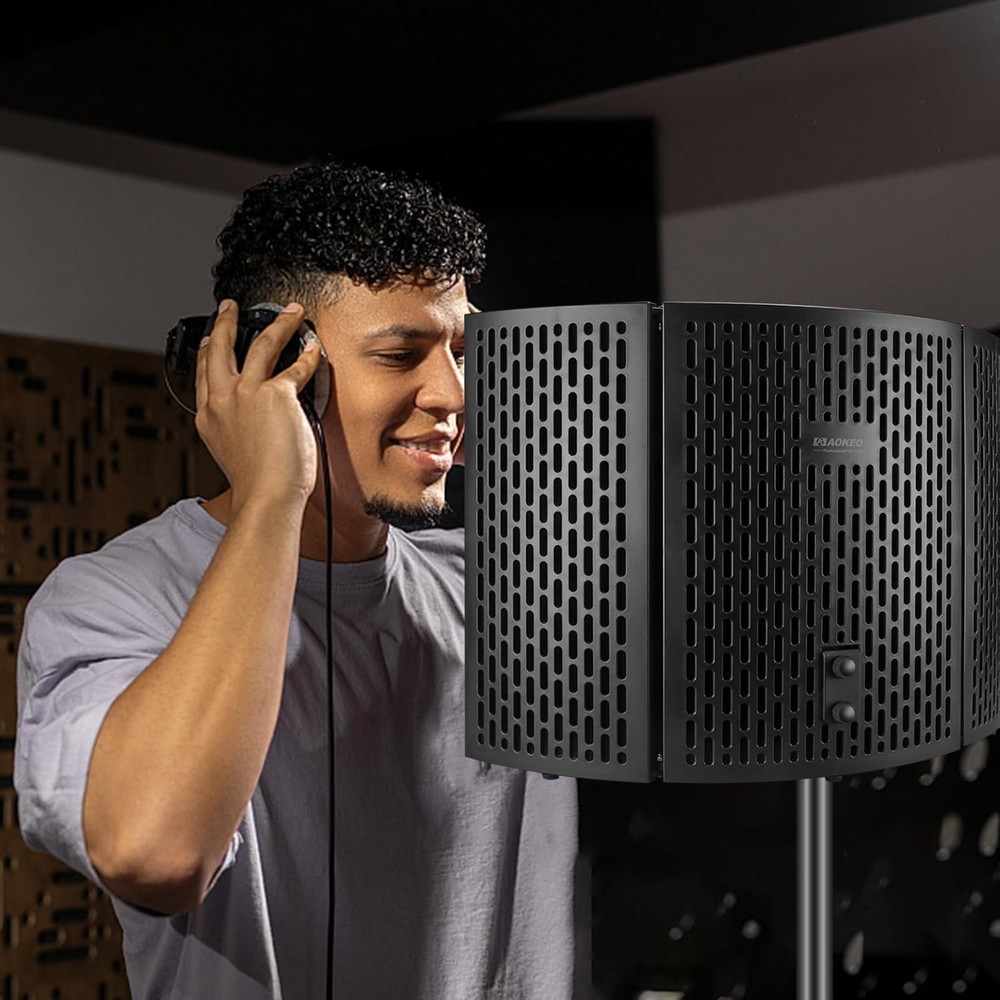 Professional Studio Isolation Shield with Adjustable Design for Clear Recordings