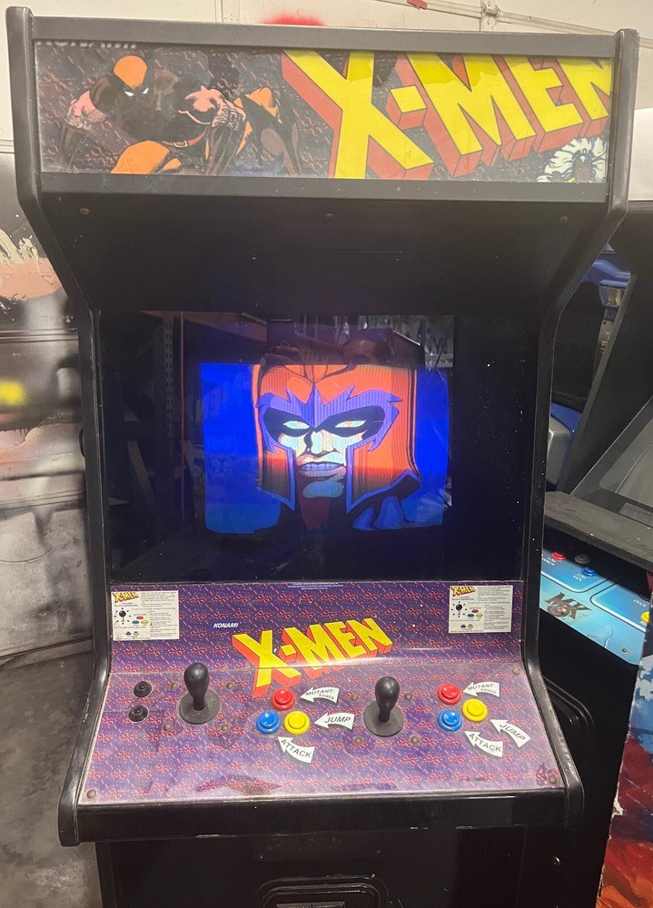 X-MEN ARCADE MACHINE by KONAMI 1992