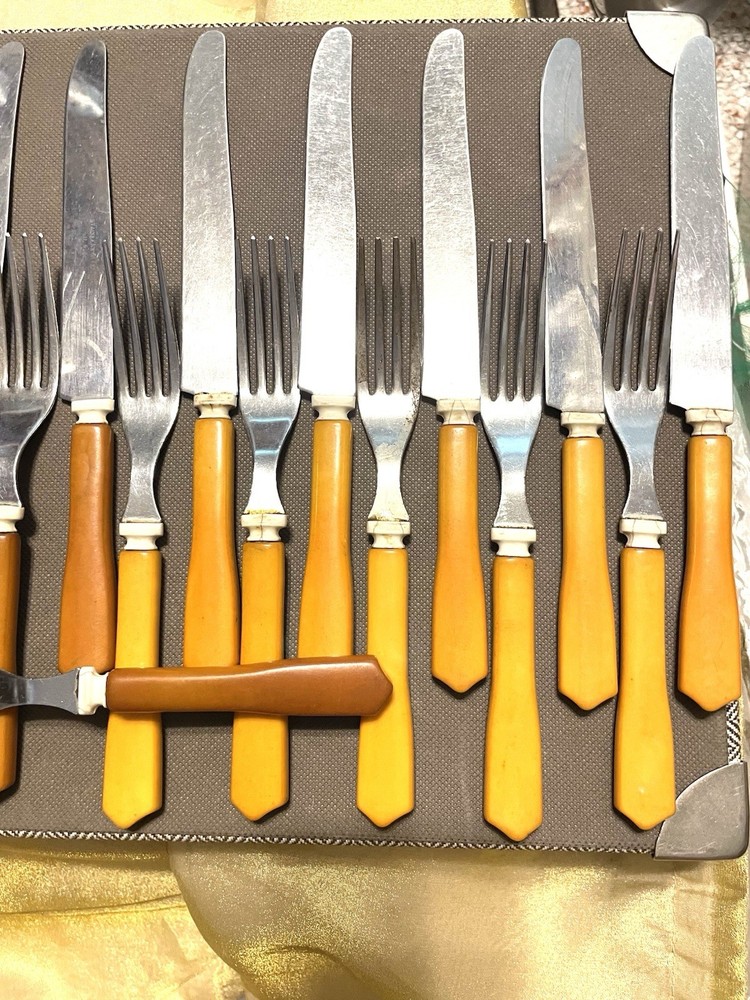 Vintage Butterscotch Bakelite 22pc Silverware Set
