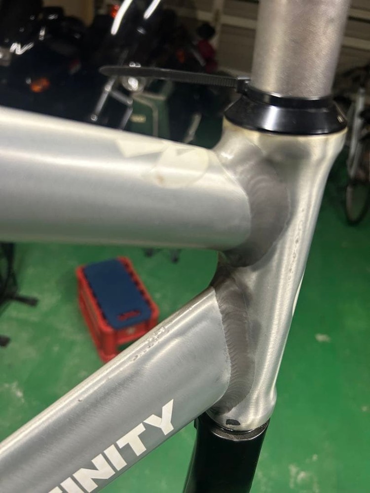 AFFINITY CYCLESKISSENA Lsize (raw)