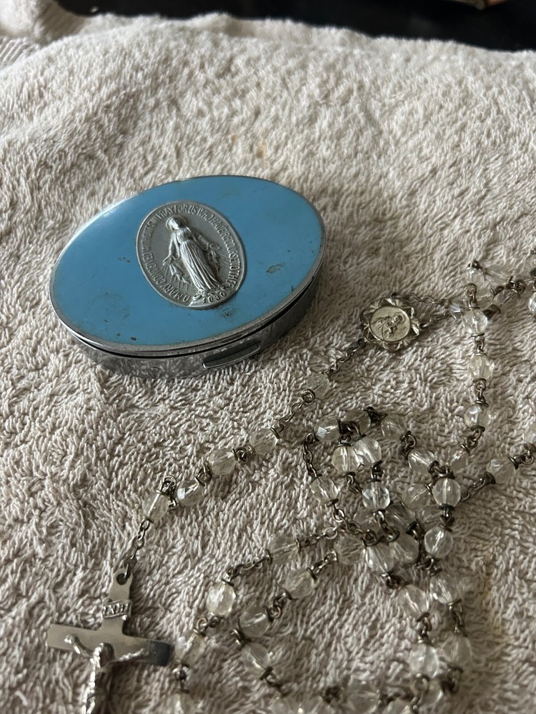 Vintage Religious Rosary Compact  Virgin Mary