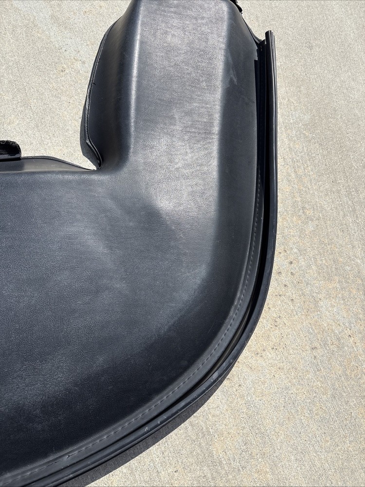 READ DESCRIPTION Celica Tonneau Used.