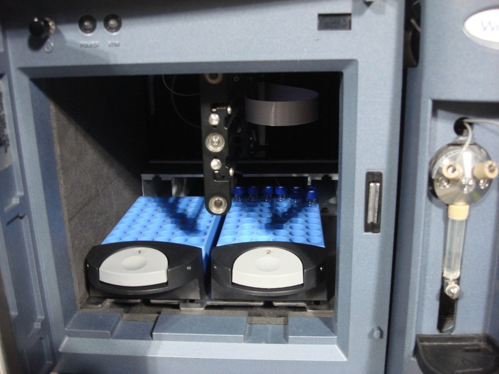 Waters Acquity UPLC System PDA TQ Detector Sample Manager Binary Solvent