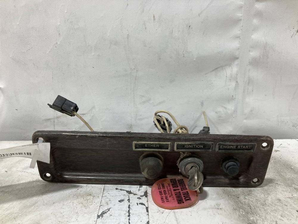 Freightliner FLC120 IGNITION Dash Panel - Used
