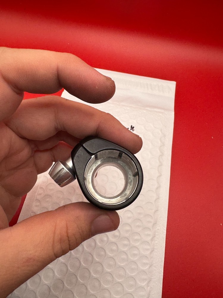 Dye Clamping Feedneck