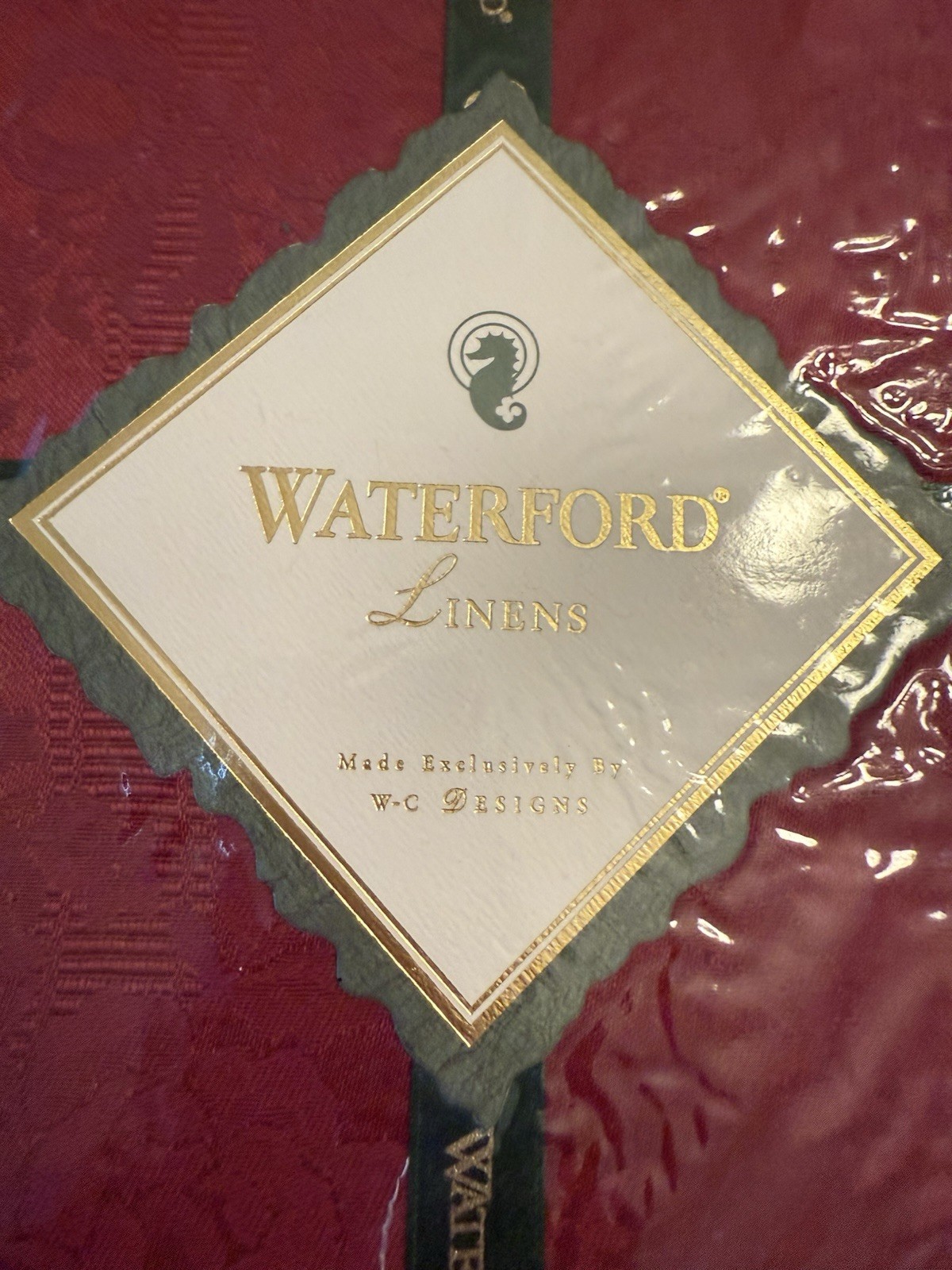 WATERFORD LINENS~GLEN MANOR 70" ROUND TABLECLOTH~RUBY~NEW SEALED PACKAGE