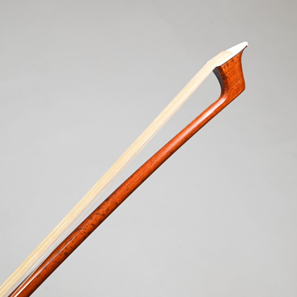 TAKASU Violin Bow (Intermediate), 4/4, Japan - Pernambuco