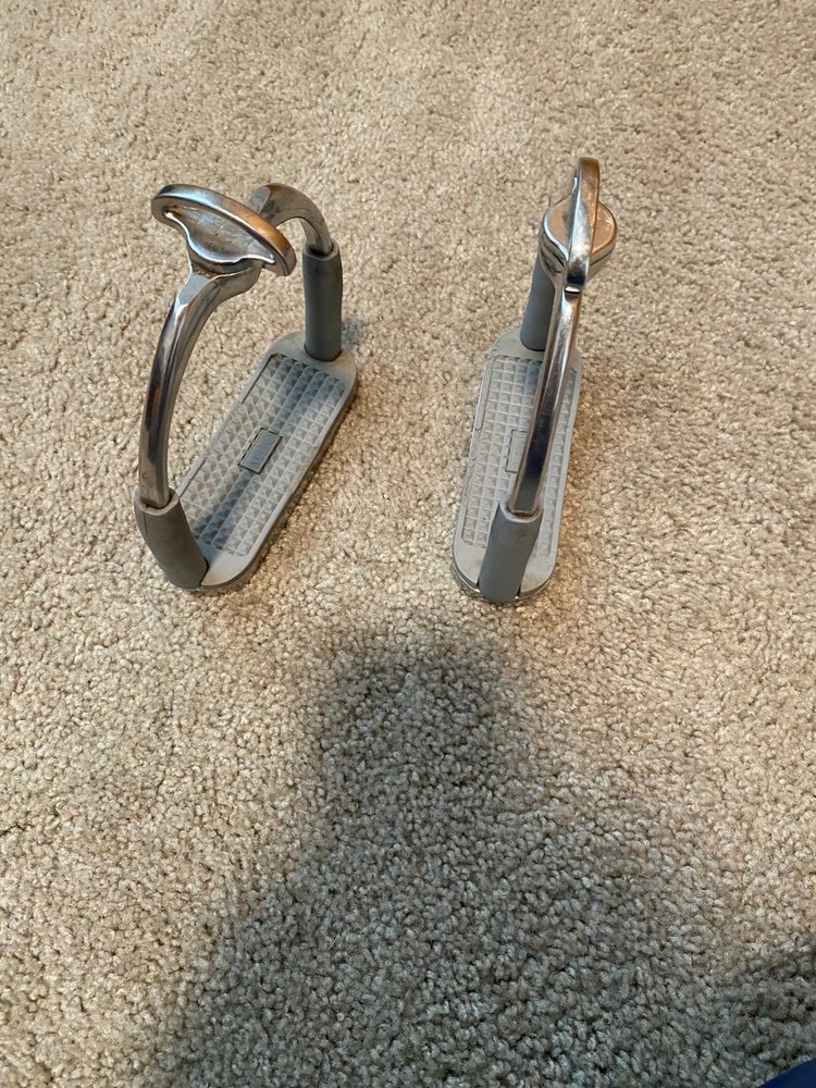 MDC Stirrups.  Excellent condition.