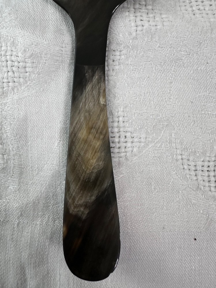 11" Artisan Horn Cake or Pie Server