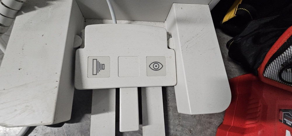 PHILIPS 9896 001 41562 MD ELEVA REMOTE STAND CONTROL with Stand and Control