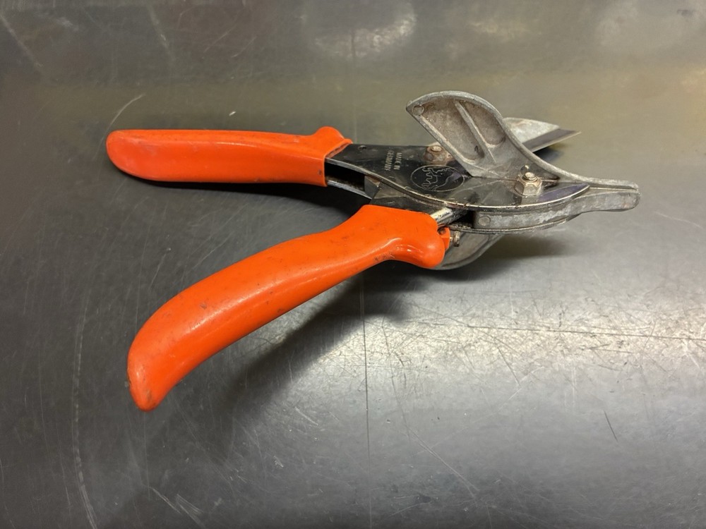 Original Lowe Hand Mitre Cutter Made In Germany