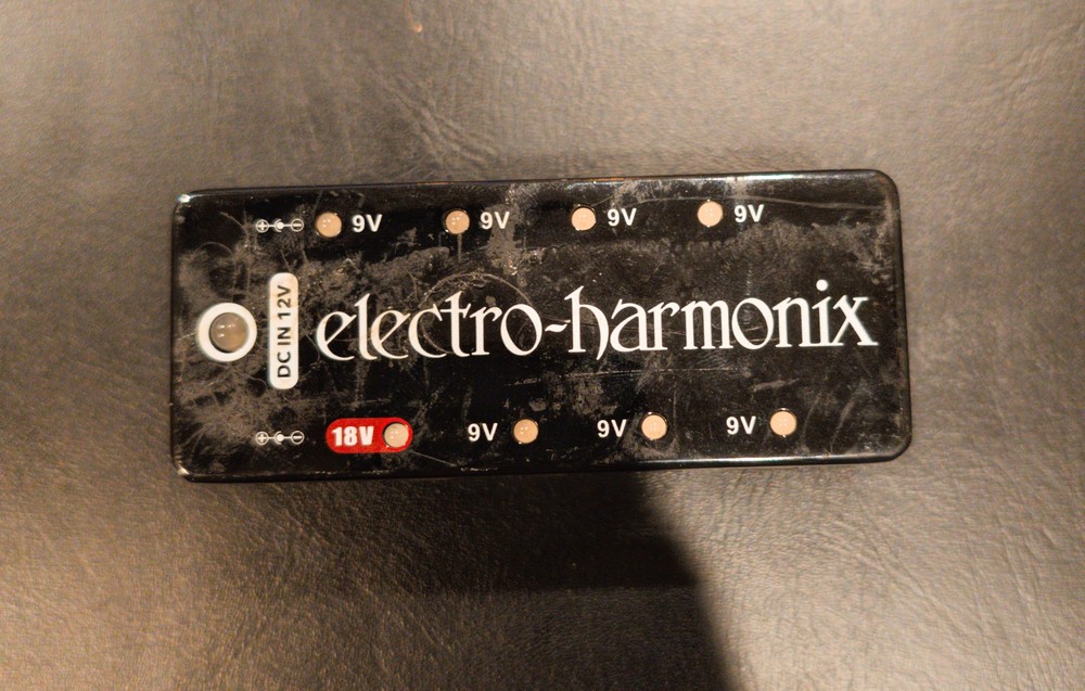 Used Electro Harmonix EHX S8 Multi-Output Power Supply - Tested and Working