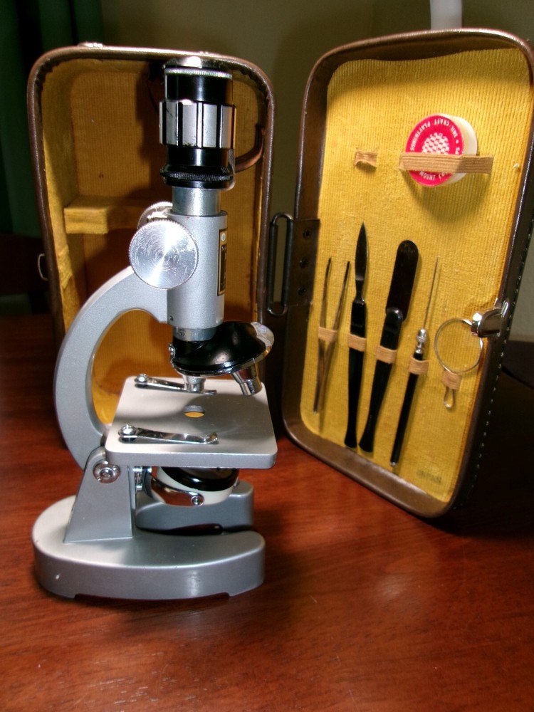 1968 Jason Empire Microscope Model No 708 in Vinyl Case w/ Tools & Instructions