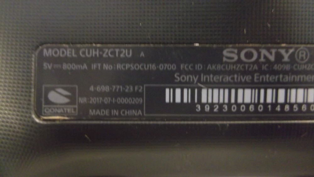 PS4 FAT CONSOLE WITH CONTROLLER