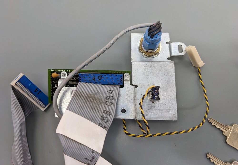 IBM 59F3498 POWERstation 7013 Key + Reset Switch, Status Code Display, Tested