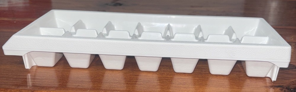 Amana White Plastic Ice Tray