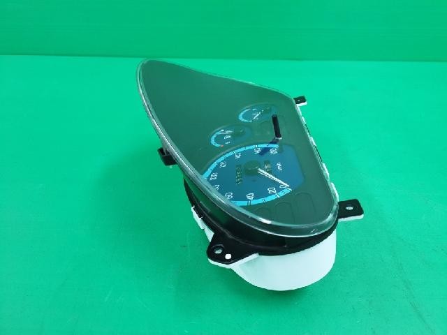 2000 Chevrolet Instrument Cluster OEM 96566352