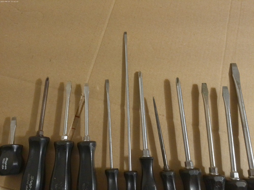 17 piece Snap on Screwdriver Mixed set all good condition, nothing broken