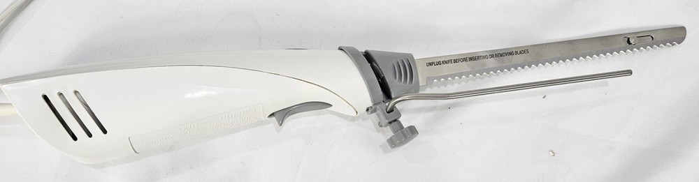 TESTED Hamilton Beach 74375 Electric Knife w/Fork, Bread Guide & Storage Case